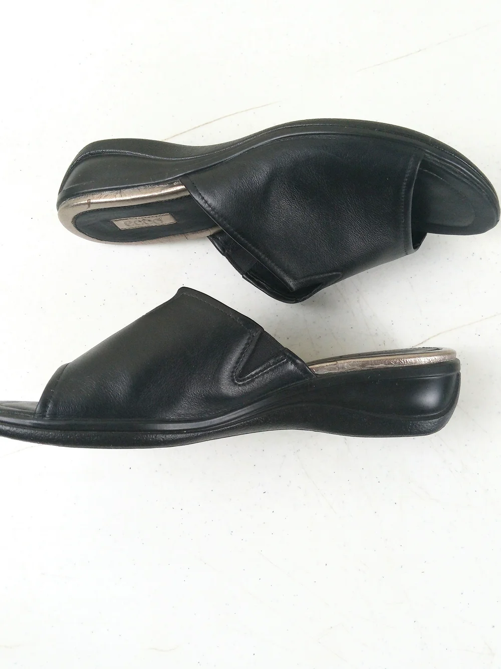 Ecco Black Women's Leather Slide Sandals Size 40 US 9/9.5 Comfort Slip On Shoes